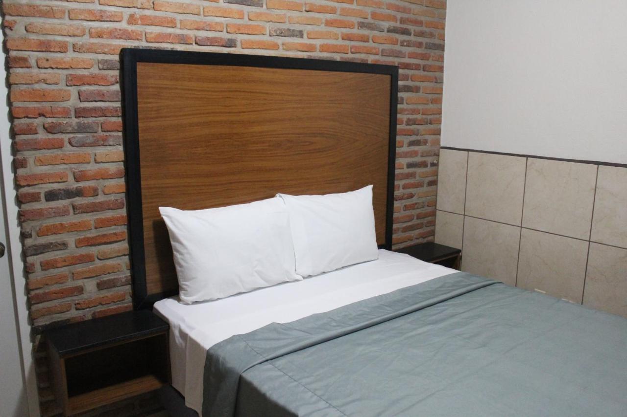 Hotel Hcm Guadalajara Exterior foto